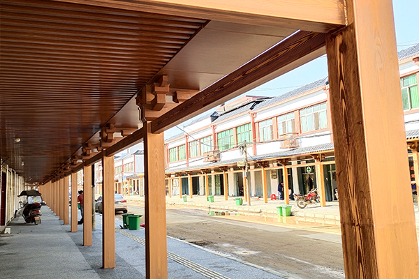 江西南昌市新建區(qū)昌邑鄉(xiāng)方管立柱木紋漆施工項目